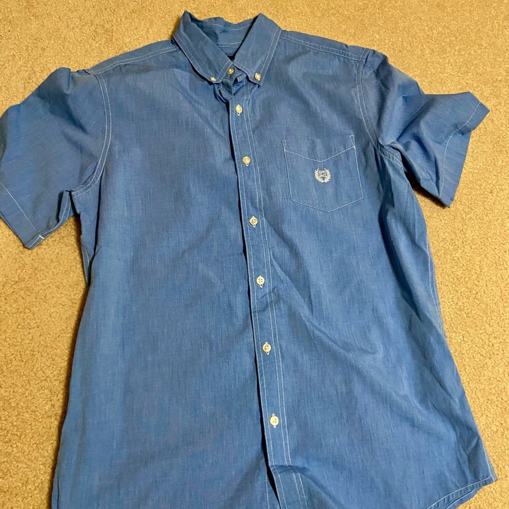 CHAPS men’s short sleeve shirt